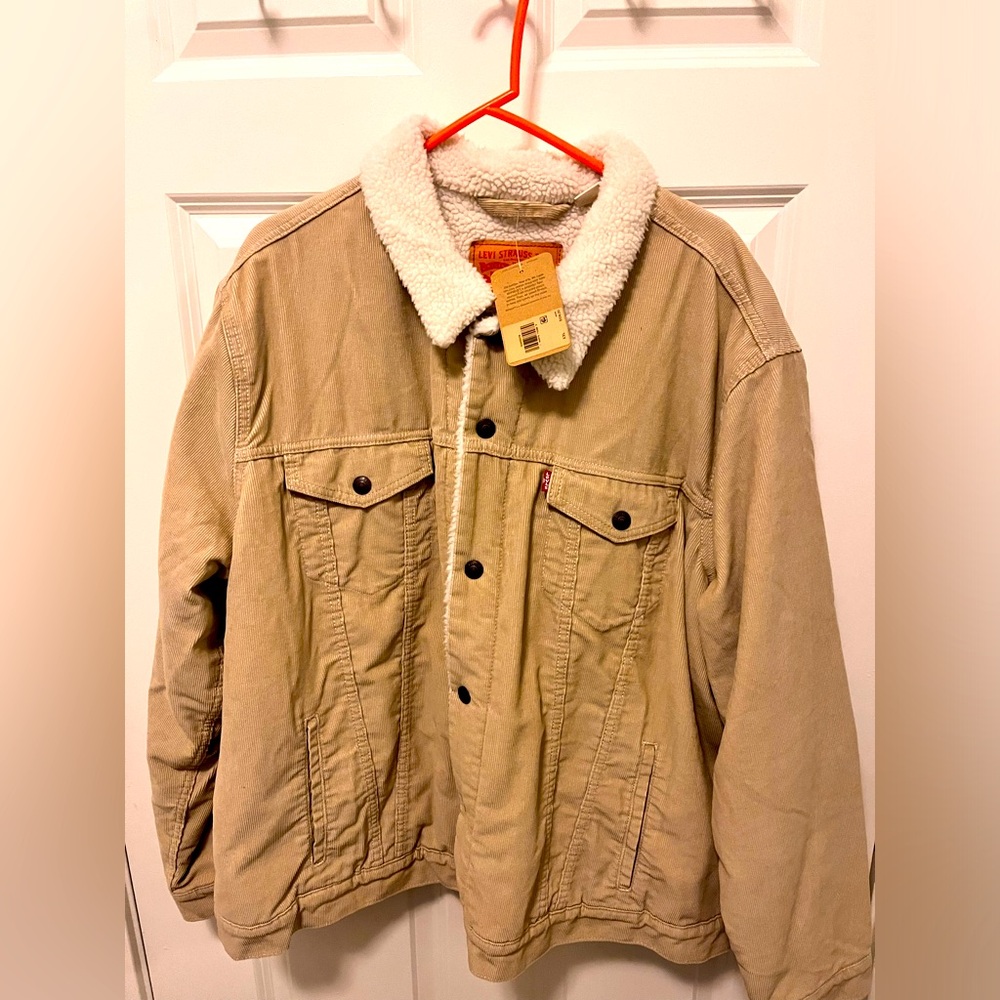 Levi’s corduroyed Sherpa Jacket